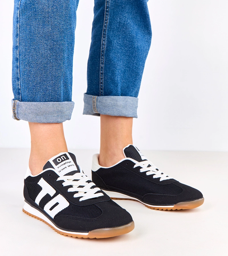 Černé sportovní tenisky s bílými prvky Ainslie