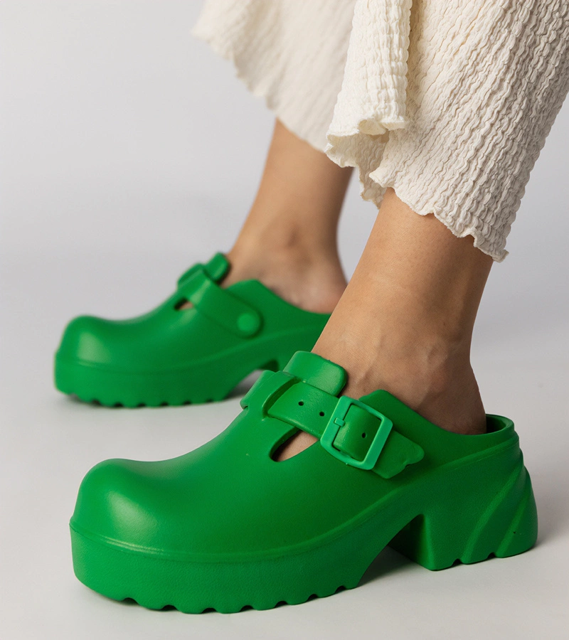 Zelené dřeváky uzavřené Ferina