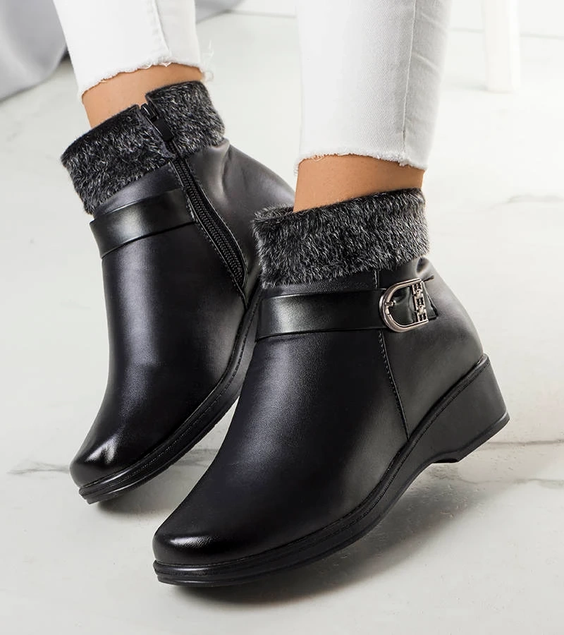 Černé zateplené boty na podpatcích Bryson
