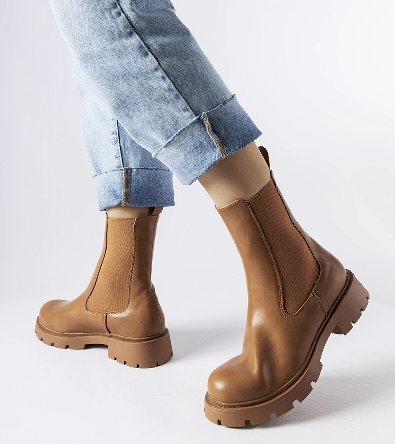 Hnědé vysoké nasouvací boty Verones