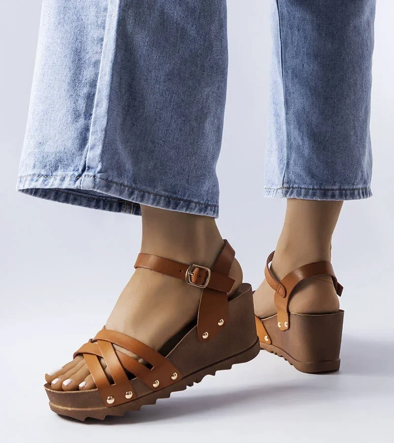 Hnědé sandály Audric na podpatku