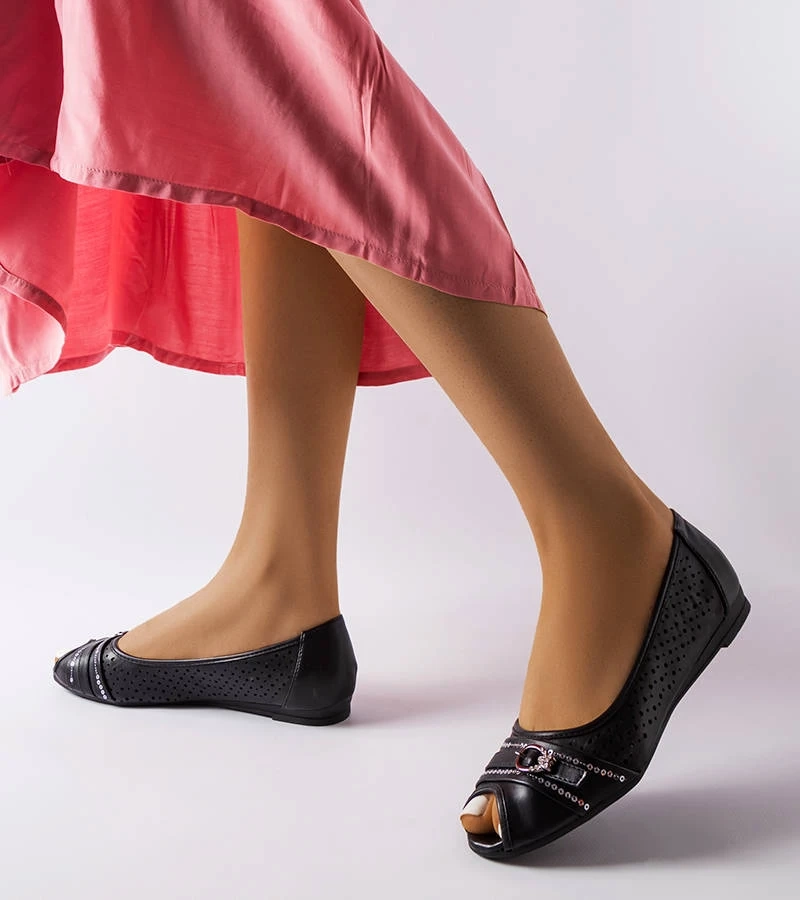 Černé ažurové baleríny se zirkony Creek