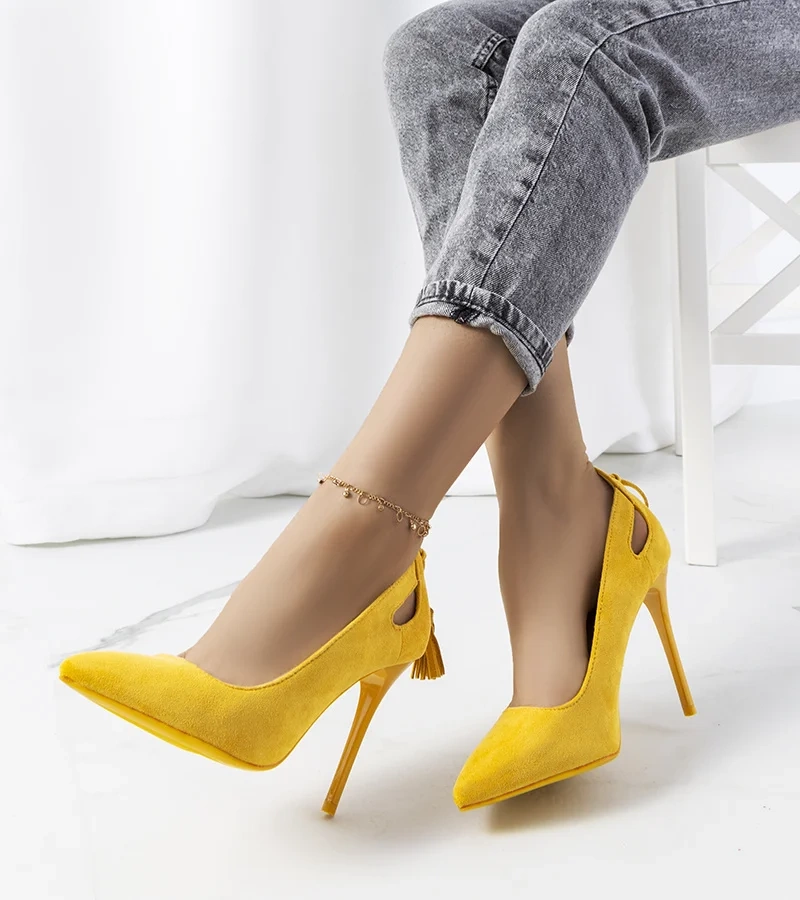 Žluté jehlové podpatky s ozdobnými výřezy Anthe