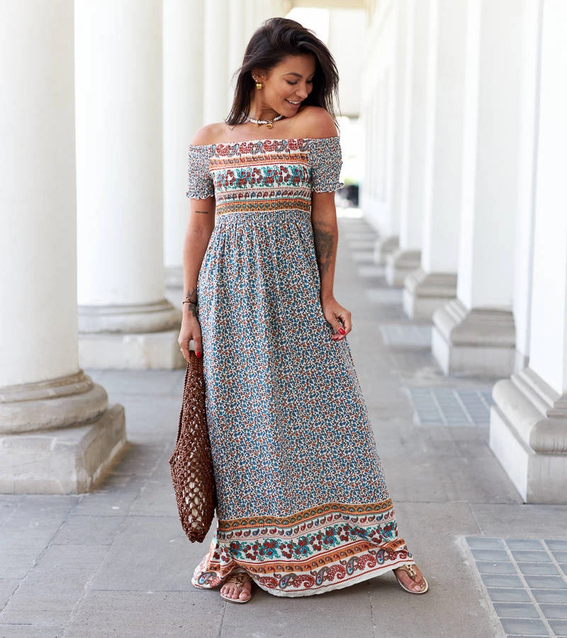 Bílé vzorované šaty od Iadanza