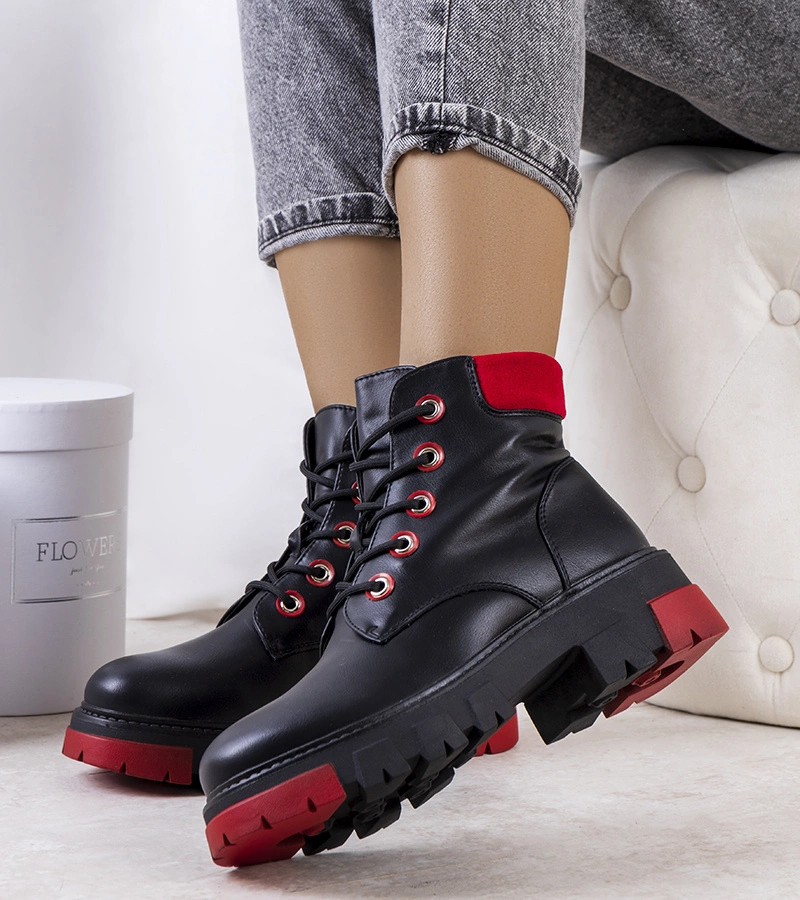 Ursa black low trappers