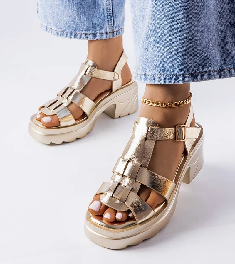 Černé sandály na jehlovém podpatku Clementine