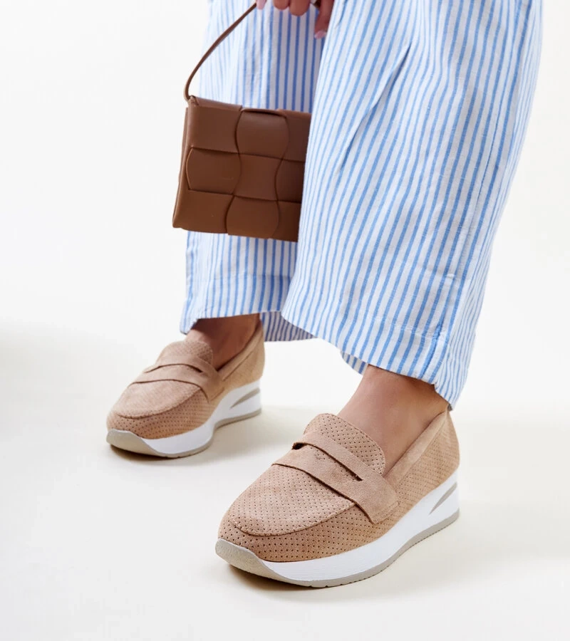 Hnědé perforované polobotky Muna