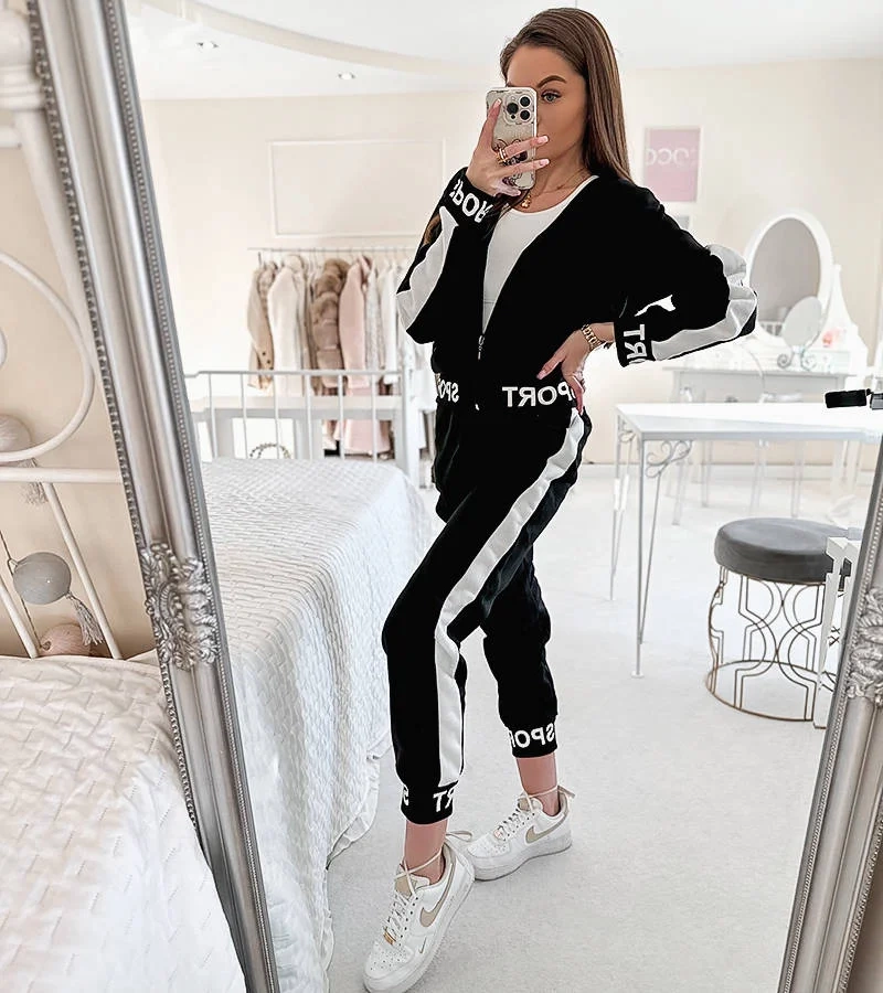 Černá tepláková souprava s lemováním Kabir