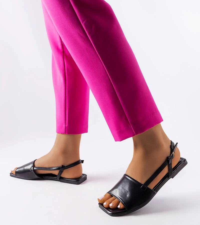 Černé sandály Locust se čtvercovou špičkou