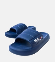 Námořnická modrá