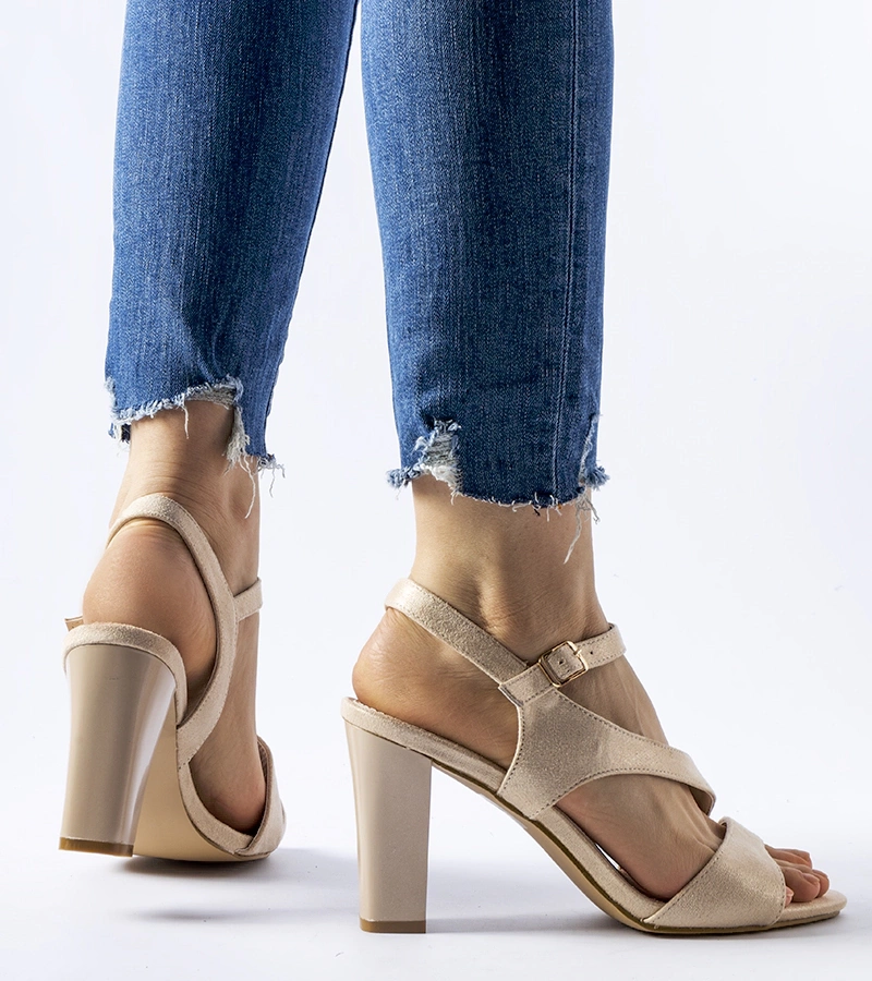 Bežové sandály na podpatku Murdock