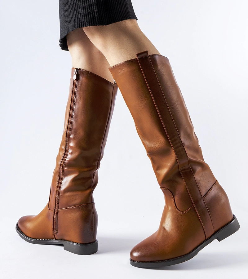 Hnědé kozačky na skrytém klínku Chieuti