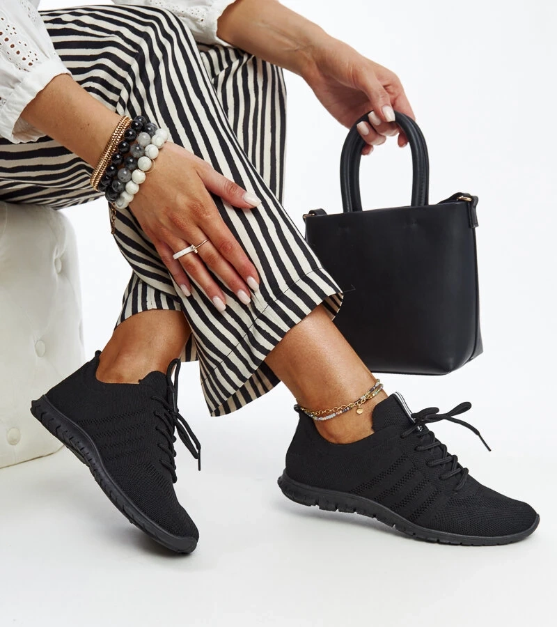 Černé sportovní tenisky Shukornia