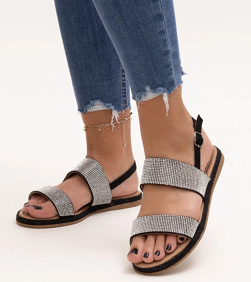 Černé sandály zdobené cyrkony od Carvalia