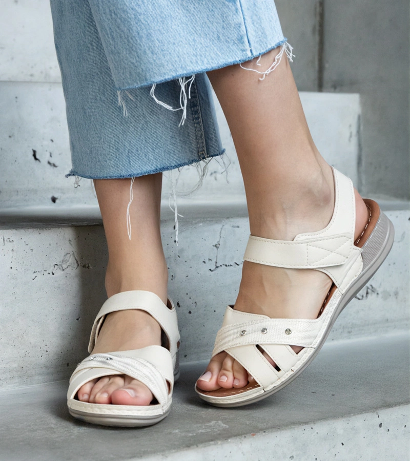 Bežové sandály na platformě Nural