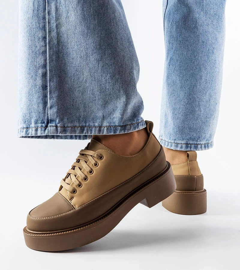 Hnědé polobotky Merico na plochém podpatku