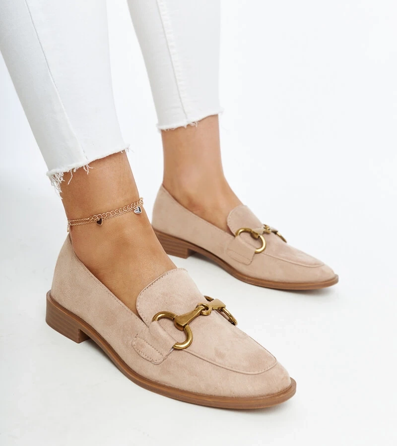 Bežové mokasíny s přezkou Gibarti