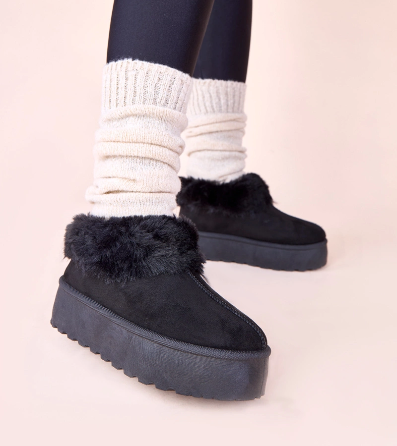 Černé sněhule s kožíškem Deesi