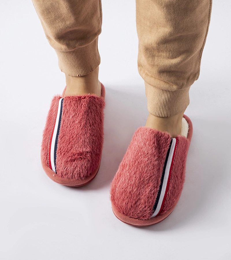 Tmavě růžové pantofle Plymouth