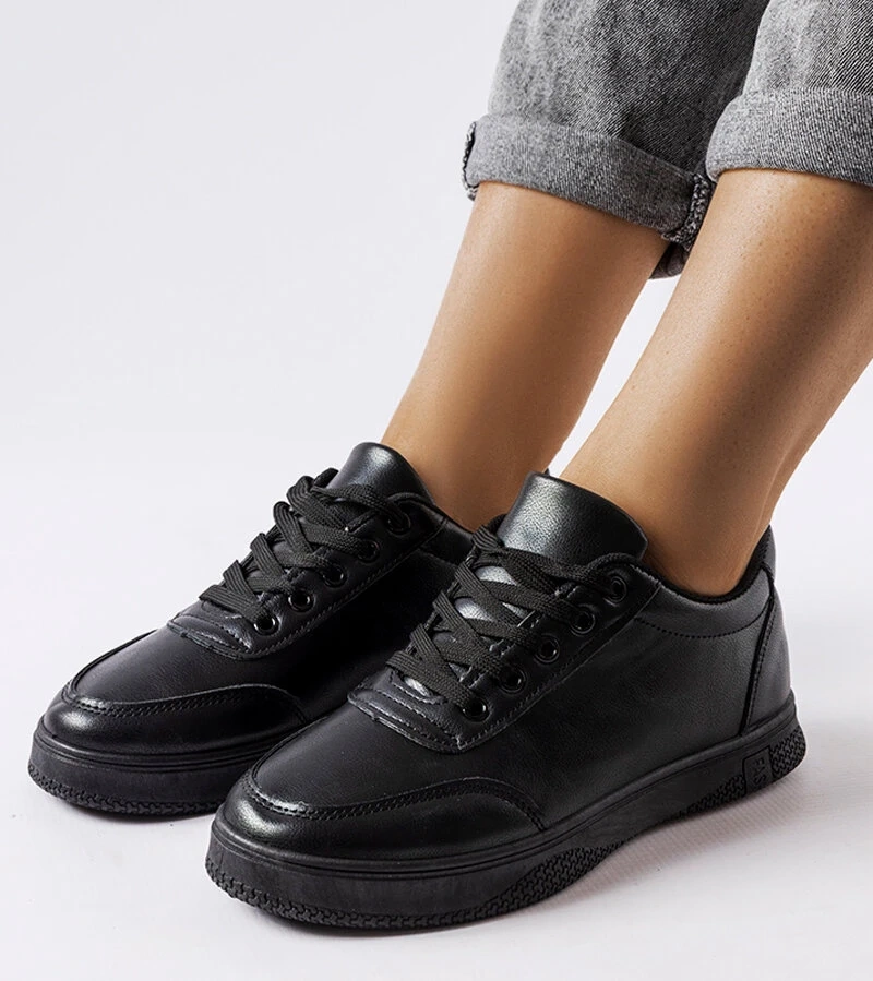 Černé sportovní tenisky Donato