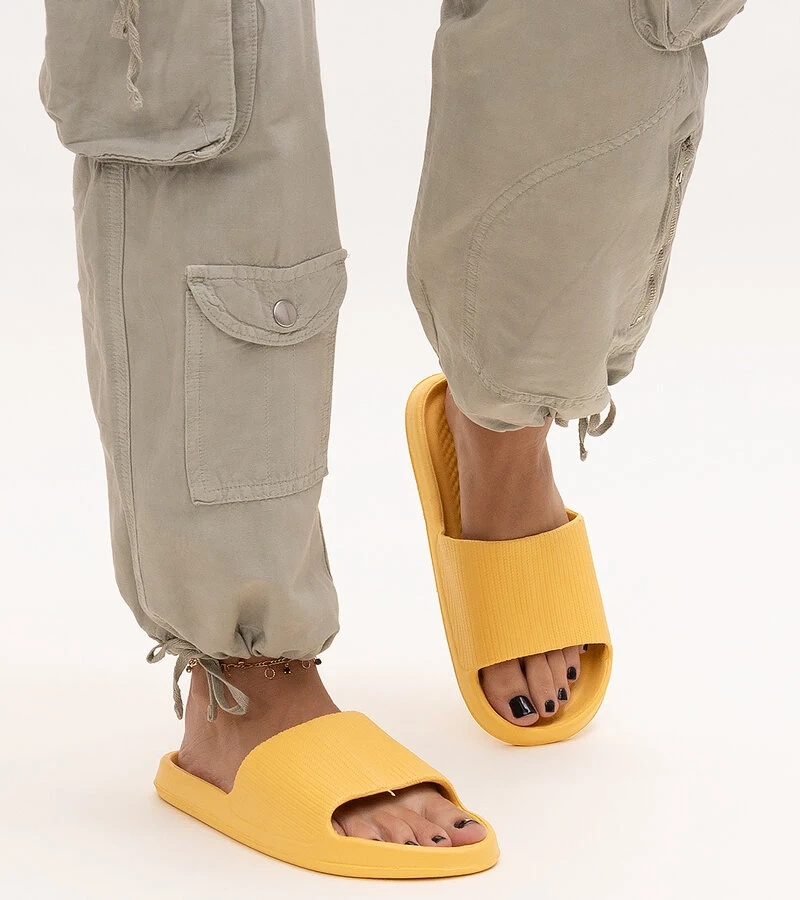 Žluté pěnové pantofle Menta