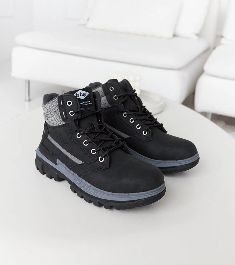 Černé vysoké boty Lee Cooper LCJ-22-01-1374L