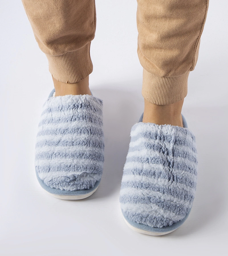 Modré teplé pantofle se pruhy Agira