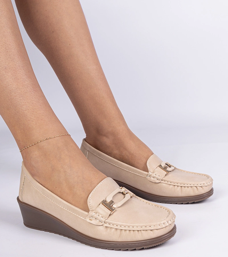 Béžové dámské mokasíny na klínku z eko kůže Kappi