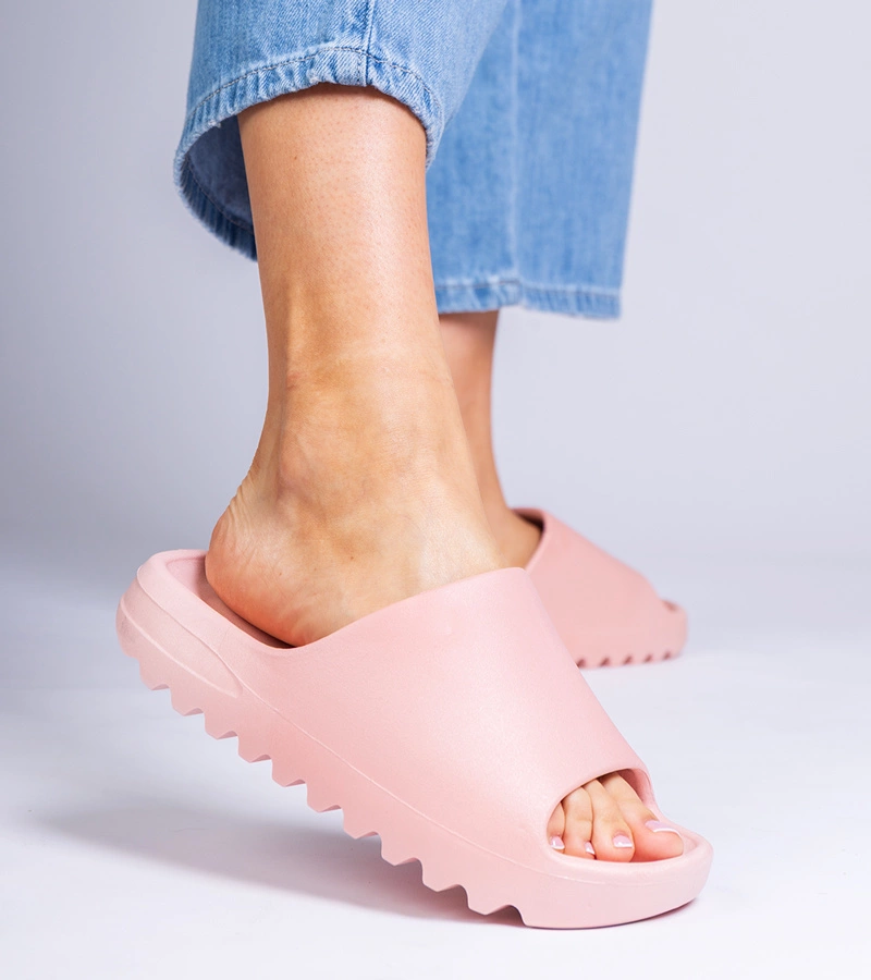 Růžové dámské gumové pantofle Serrano