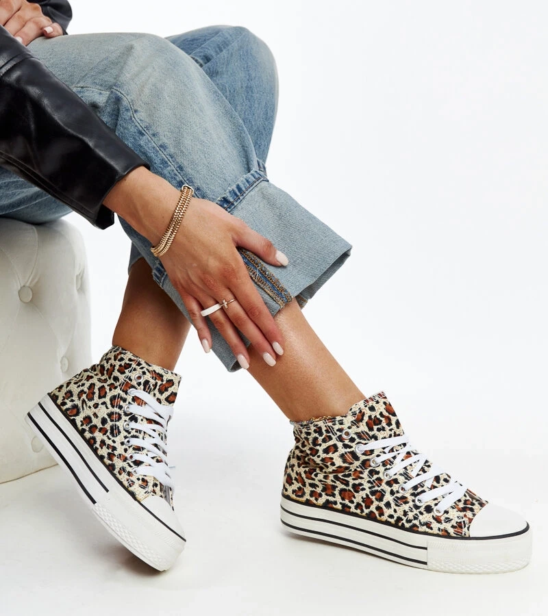 Vysoké tenisky s leopardím vzorem na tlusté podrážce Bagy