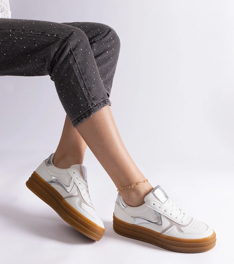 Bílo-stříbrné tenisky na gumové podrážce Quica