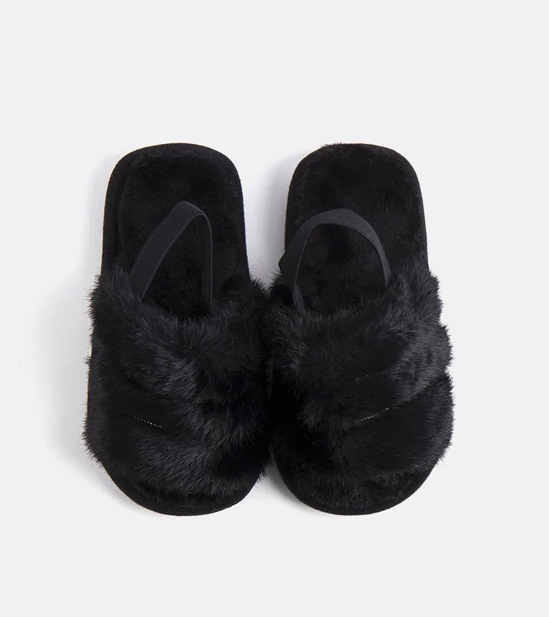 Černé pantofle Mia s gumovou podrážkou