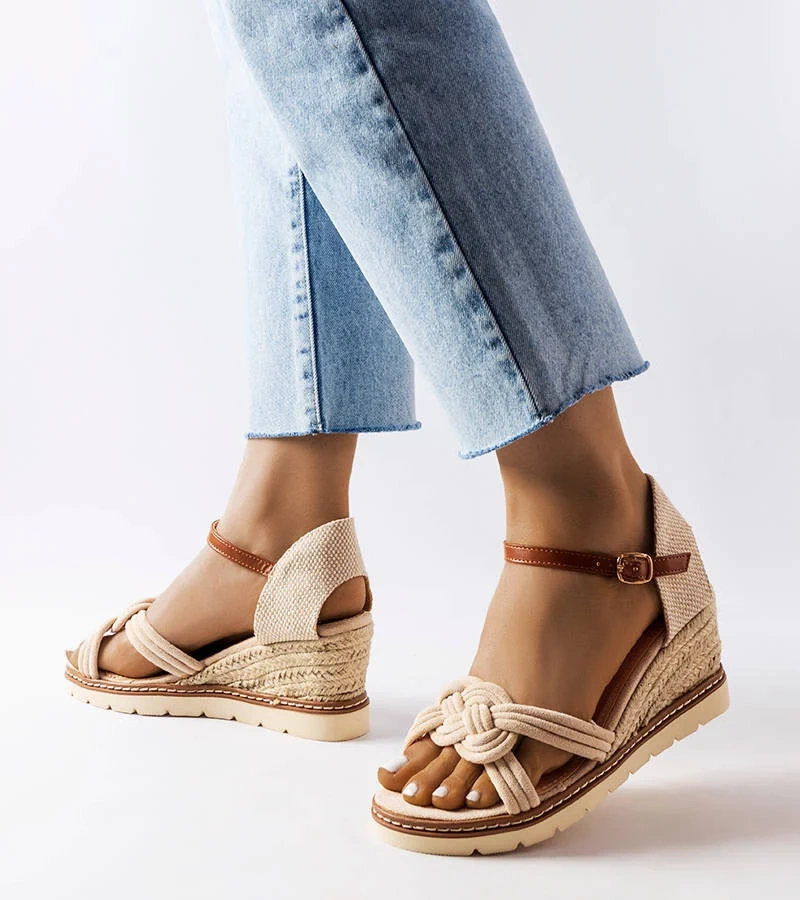 Arabela béžové žabky na podpatku