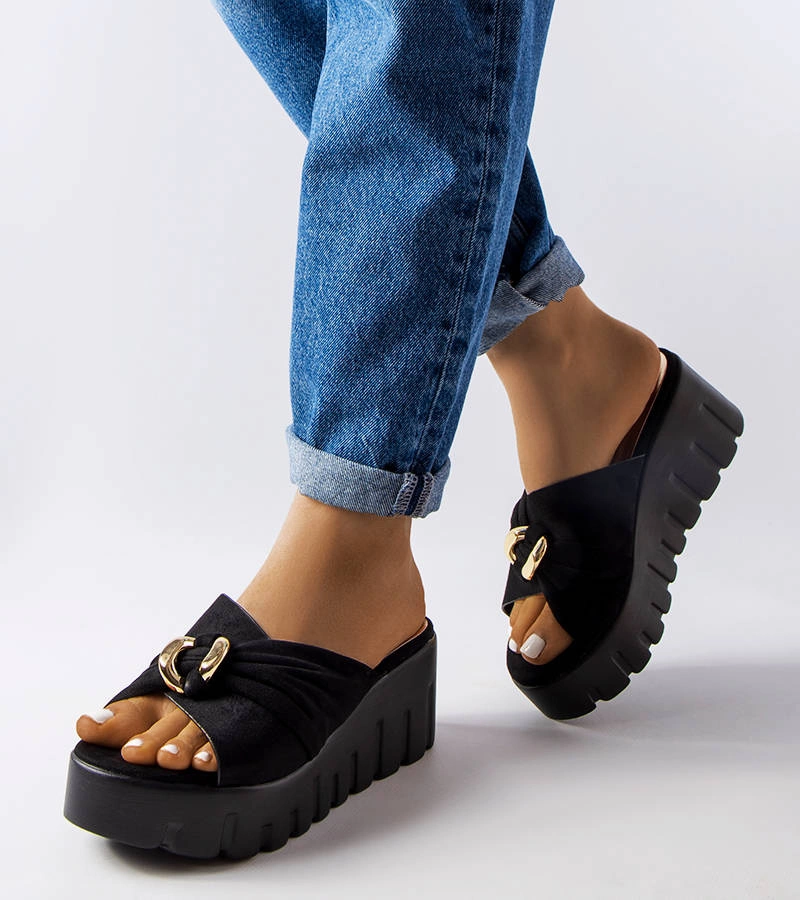 Černé dámské žabky na platformách Laura