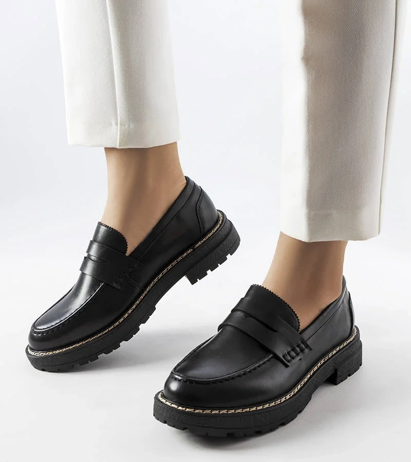 Černé polobotky s koženou stélkou Biddie