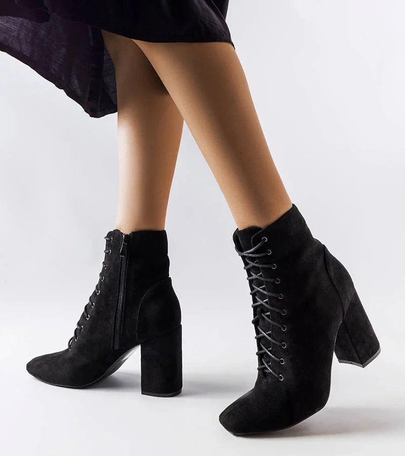 Drouins černé šněrovací boty na jehlovém podpatku