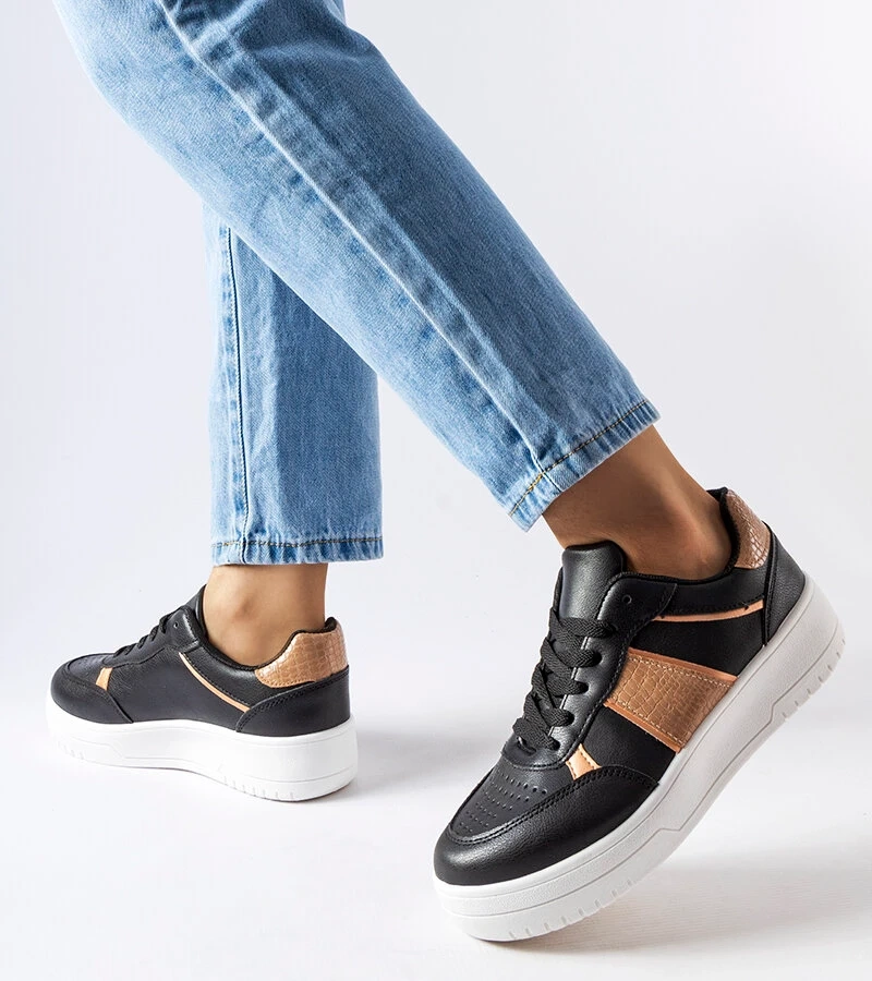 Černo-zlaté sportovní tenisky Parma