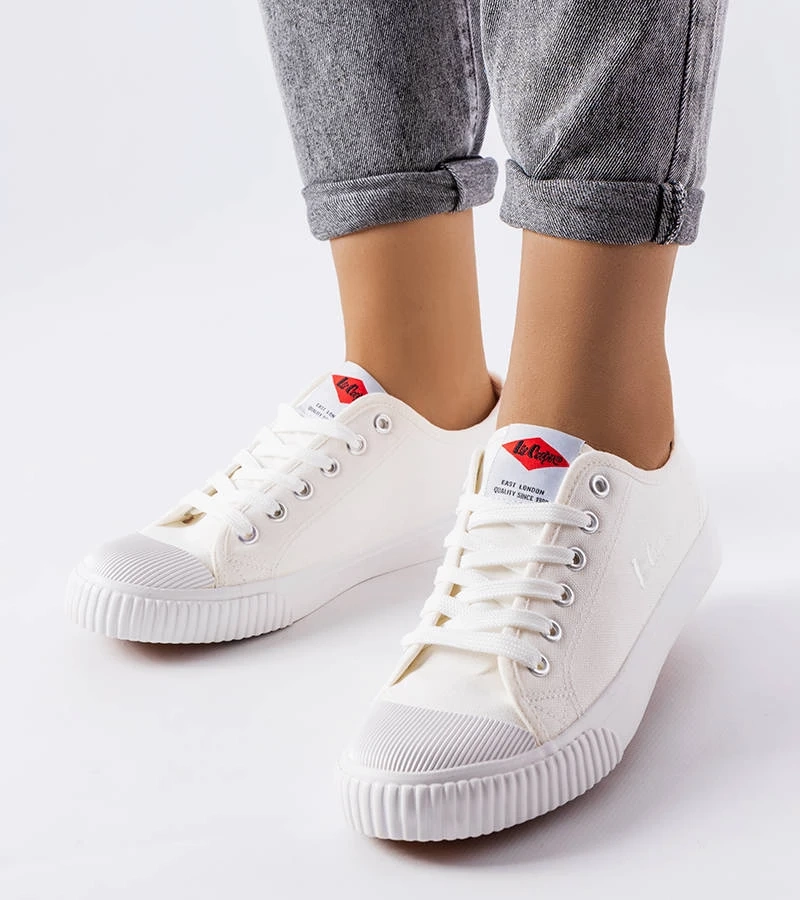 Bílé tenisky Lee Cooper LCW-23-44-1643L