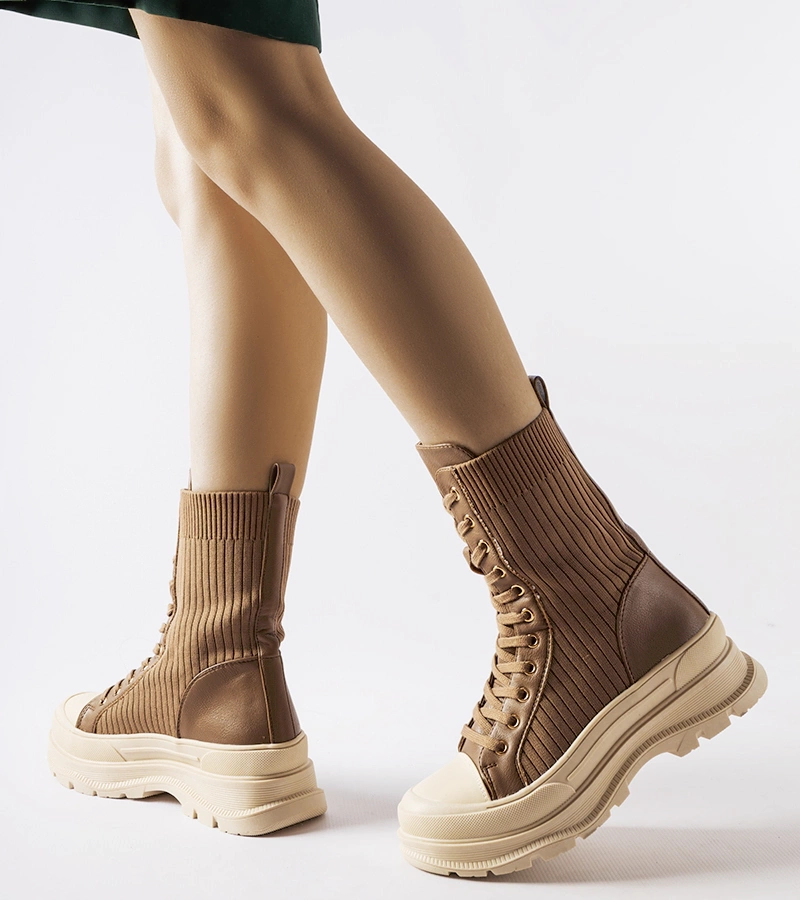 Hnědé ponožkové boty s tlustou podrážkou Vitto