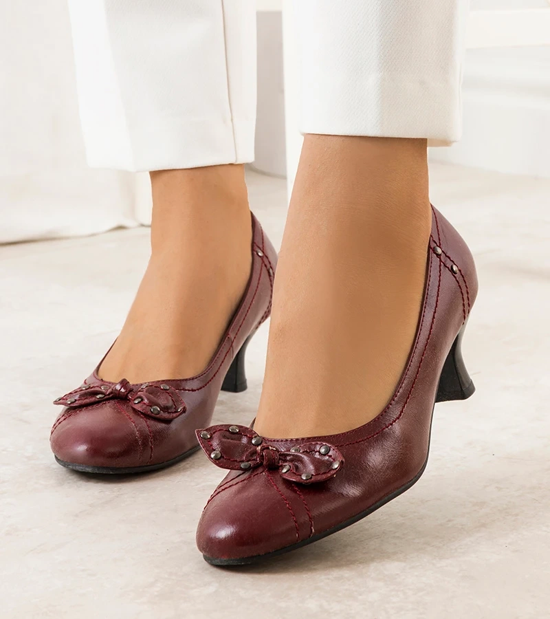 Červené lodičky s mašlí od Repina