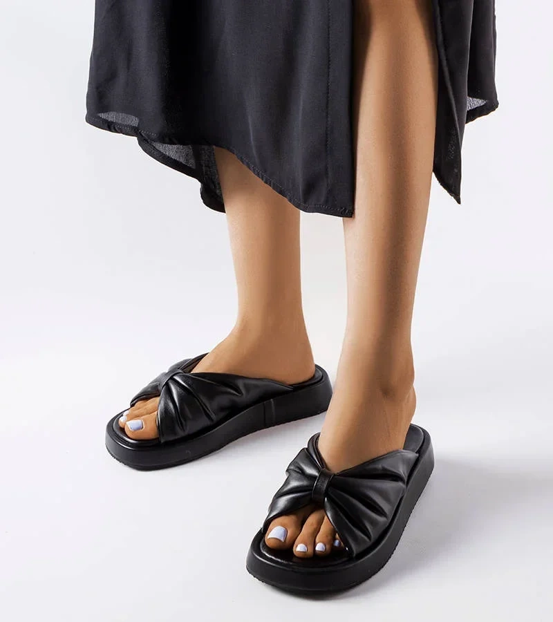 Černé žabky na nízkém podpatku Hog