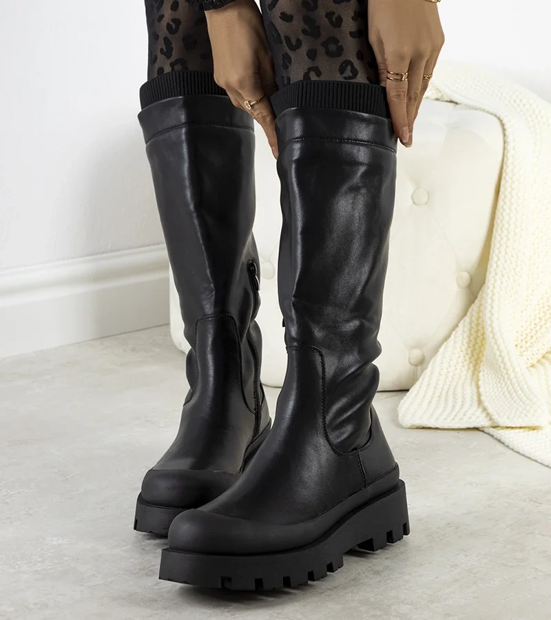 Černé boty Deshina