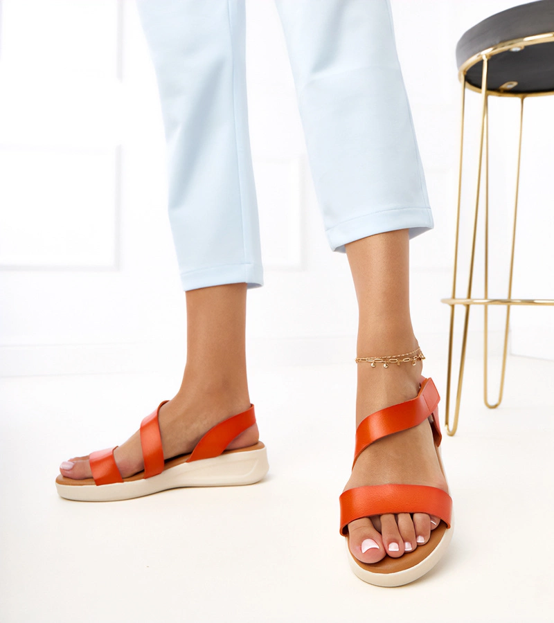 Oranžové sandály na nízkém klínu Verkado