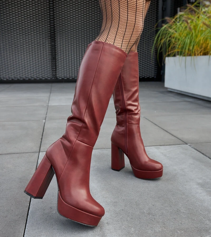 Vínově červené kozačky na platformě a podpatku Zoccorino