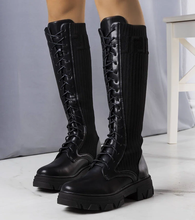 Černé šněrovací boty Montis