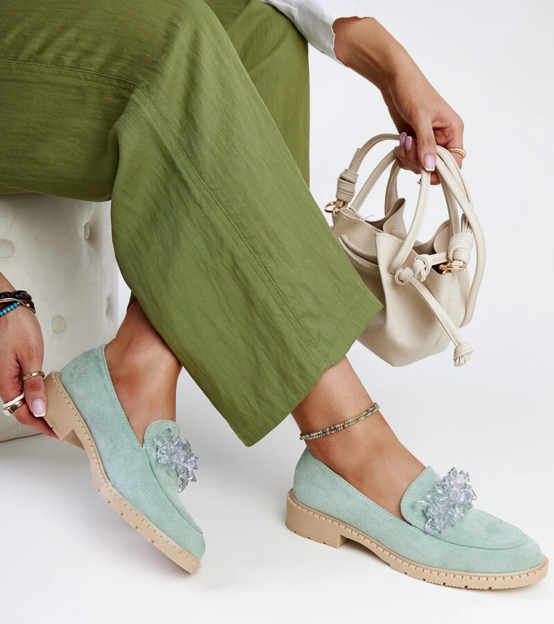 Světle zelené semišové mokasíny s křišťály Zemzem