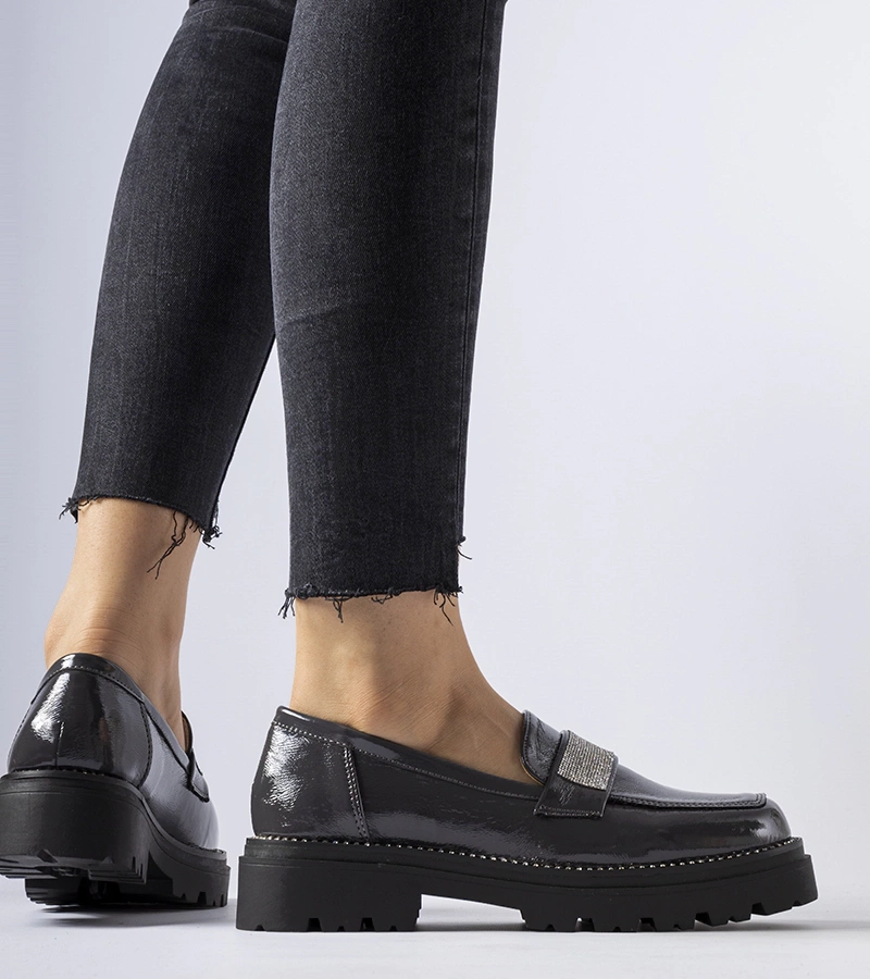 Tmavě šedé lakované mokasíny Fecteau