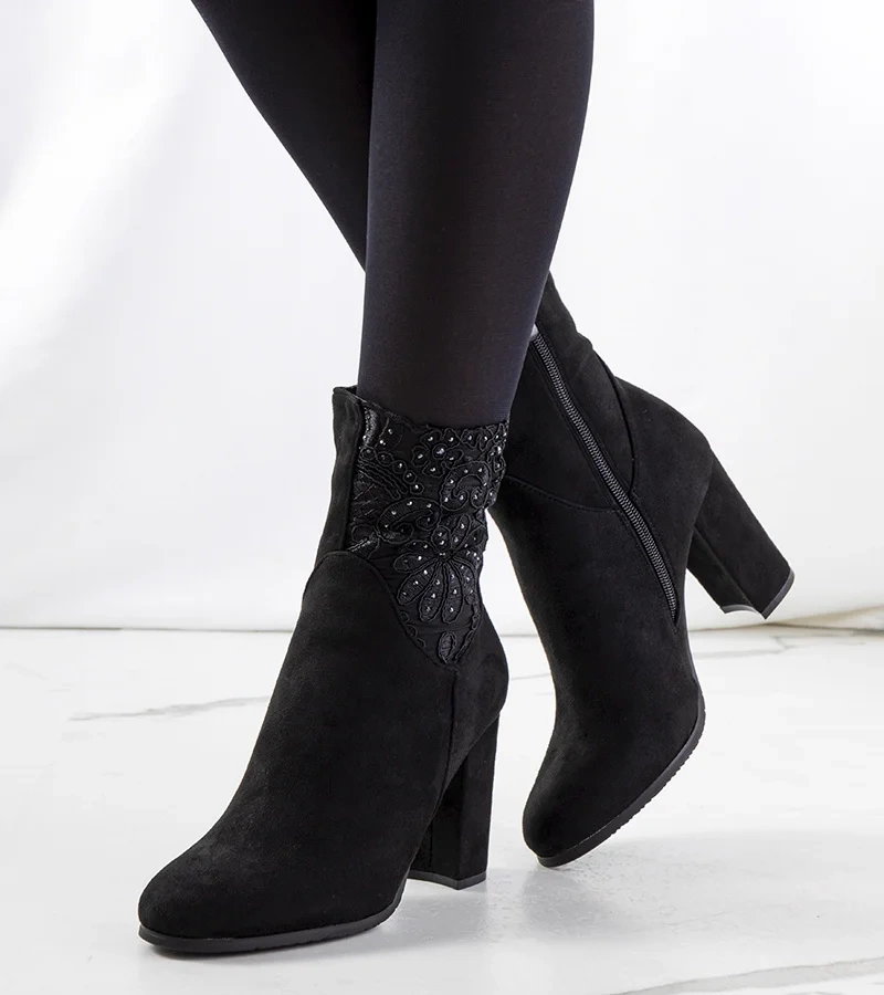 Černé podpatky boty onryx