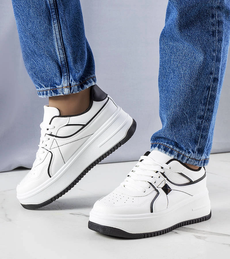 Bílé tenisky Juanita na platformě