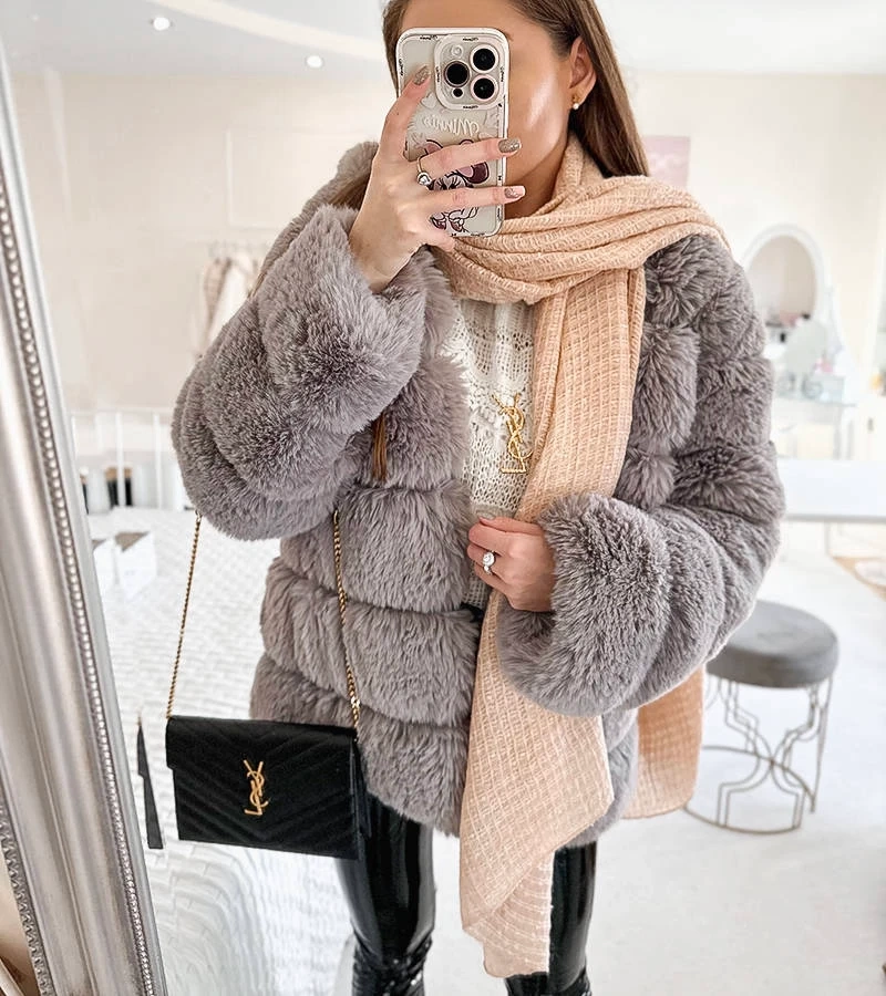 Šedý puntíkovaný šátek Khalil